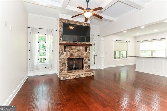 Foto del edificio - 5552 Leaf Ridge Ln NE