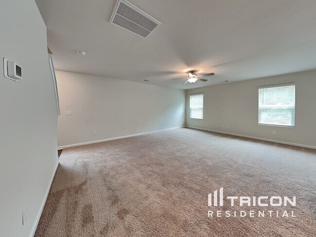 Foto del edificio - 2124 Southlea Dr