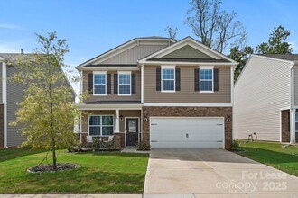 Building Photo - 136 Sequoia Frst Dr