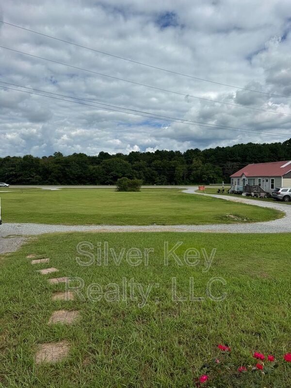 Building Photo - 2335 Hwy 411