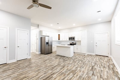 Building Photo - 220 Rystan Pl