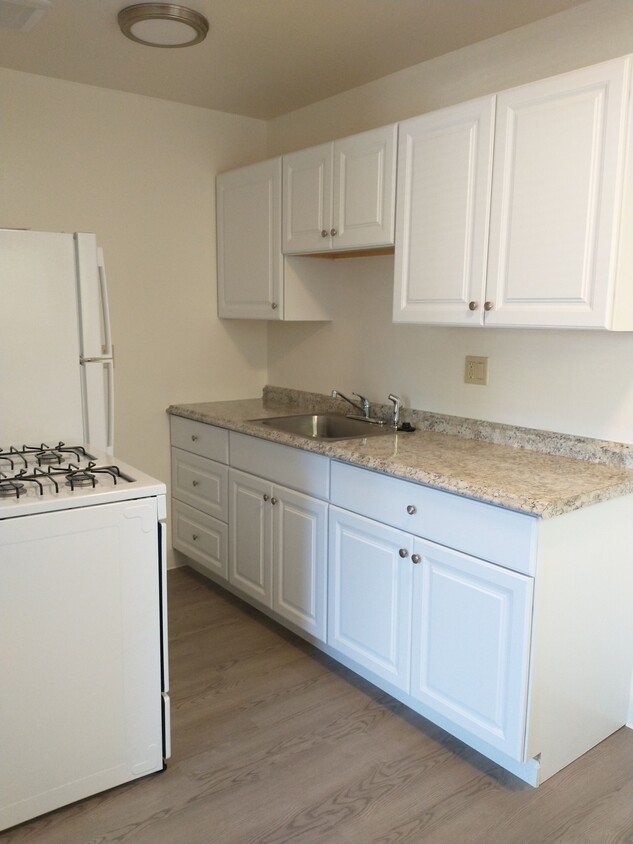 Foto principal - 2807 Manor Dr