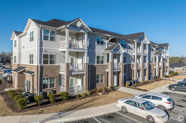 Foto del edificio - Garden Lakes Apartments