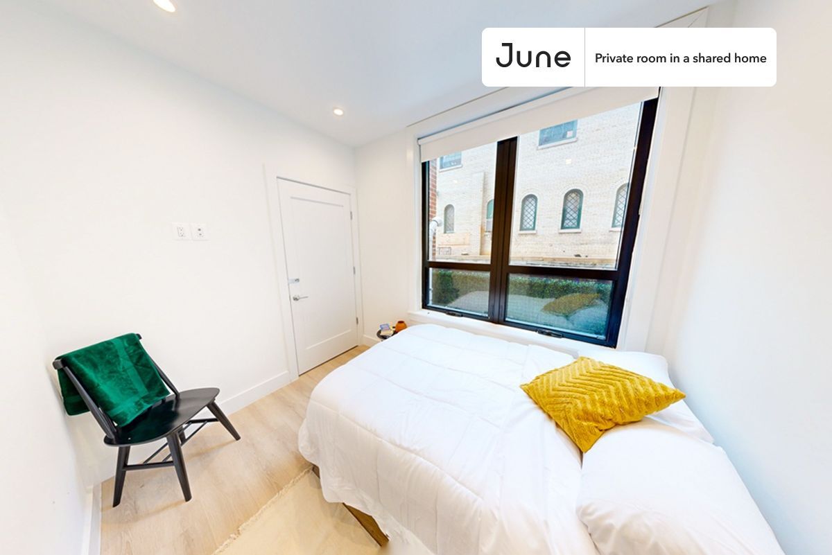 Primary Photo - Room in Shared 4 bed/2 bath home