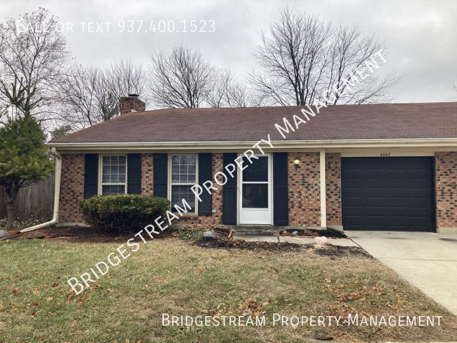 Primary Photo - Updated 3 bedroom, 2 bath duplex with atta...