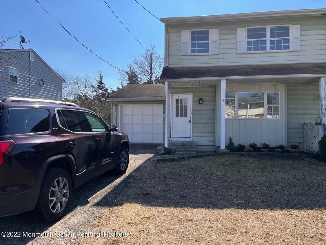 720 Cedar St, Lakehurst, NJ 08733 House Rental in Lakehurst, NJ