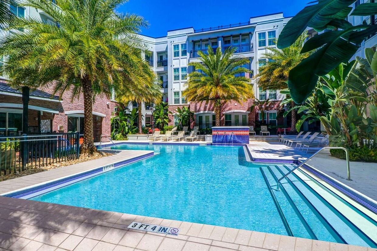 Primary Photo - Ybor Lofts
