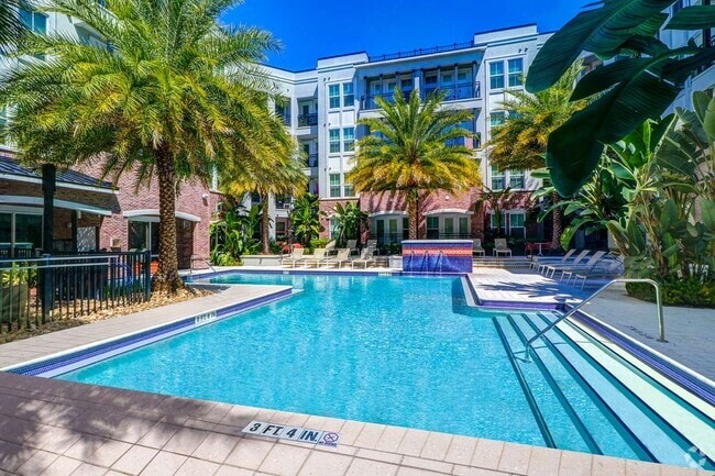Building Photo - Ybor Lofts