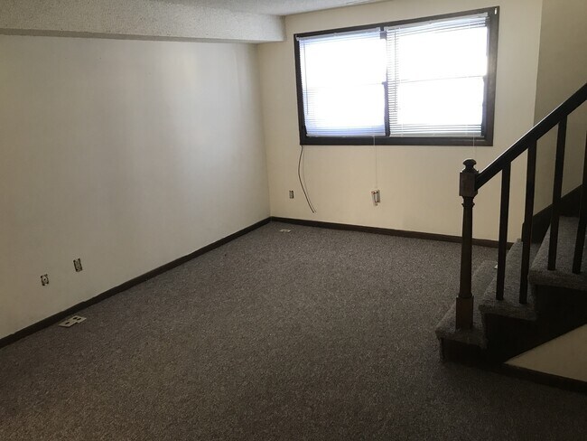 Foto del edificio - 3 Bedroom 2 Bathroom Duplex
