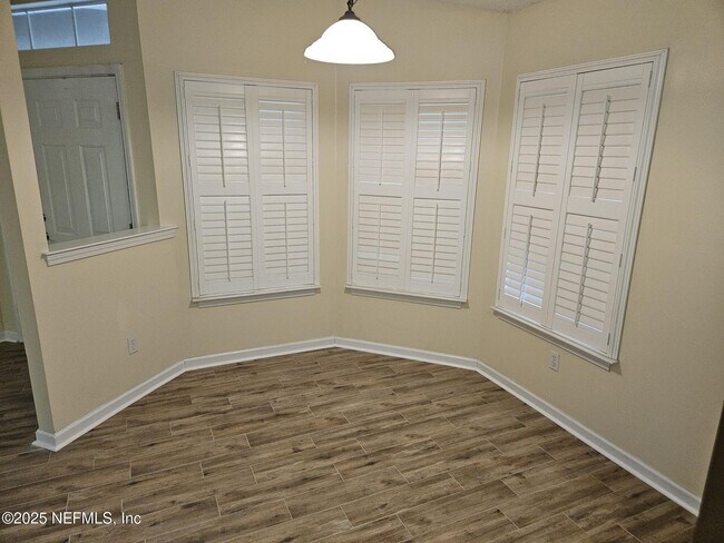 Building Photo - 2151 Stone Creek Dr