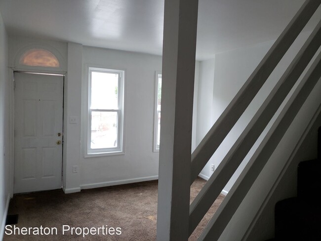 Building Photo - 3 br, 1 bath House - 1010 N. Pine St.