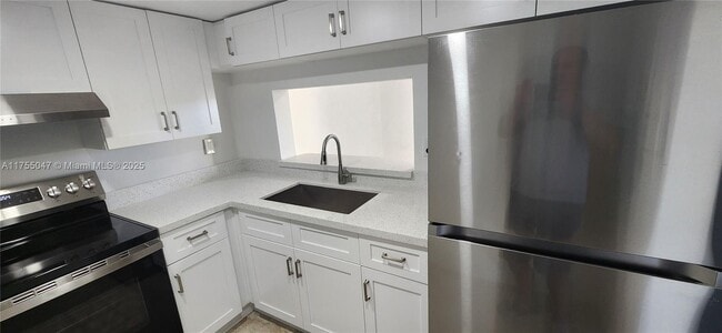 Foto del edificio - 11800 SW 18th St