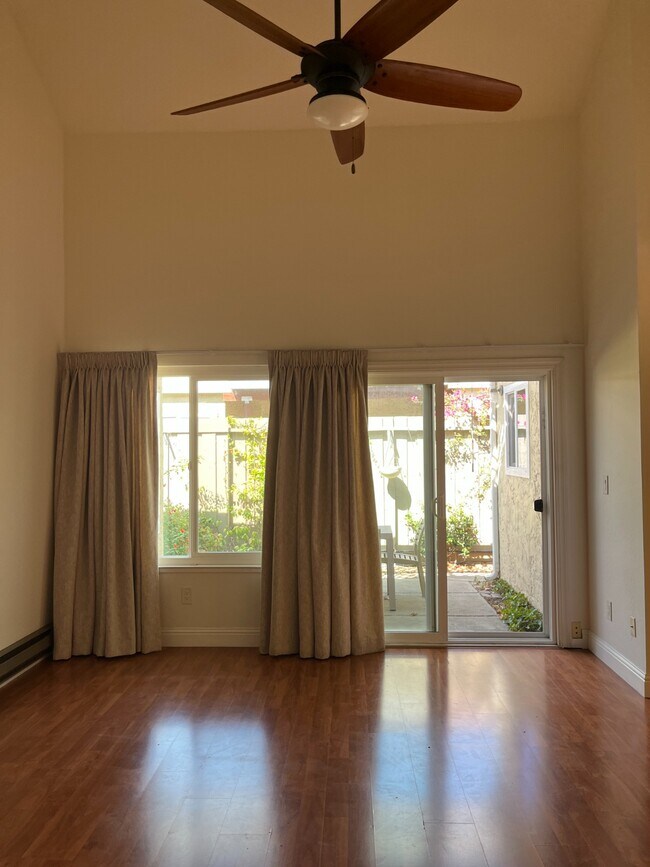 Foto del edificio - 190 Truckee Ln