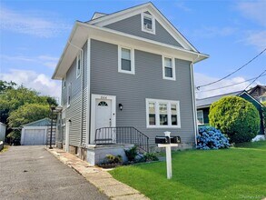 Building Photo - 844 McKinley St