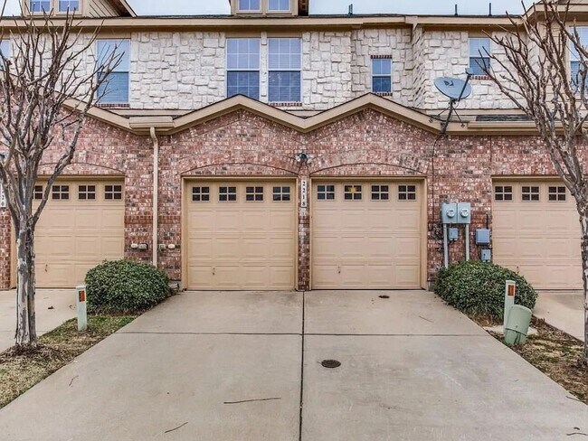 Foto del edificio - 2218 Central Park Ln