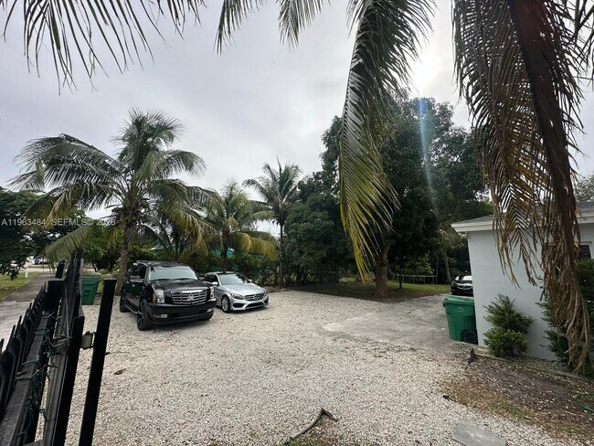 Foto del edificio - 1128 NW 101st St