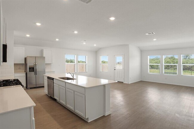 Building Photo - 2240 Devine Lake Bnd