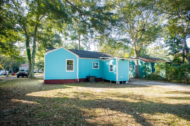 Building Photo - Fully Renovated 3-Bed Home in Macon!