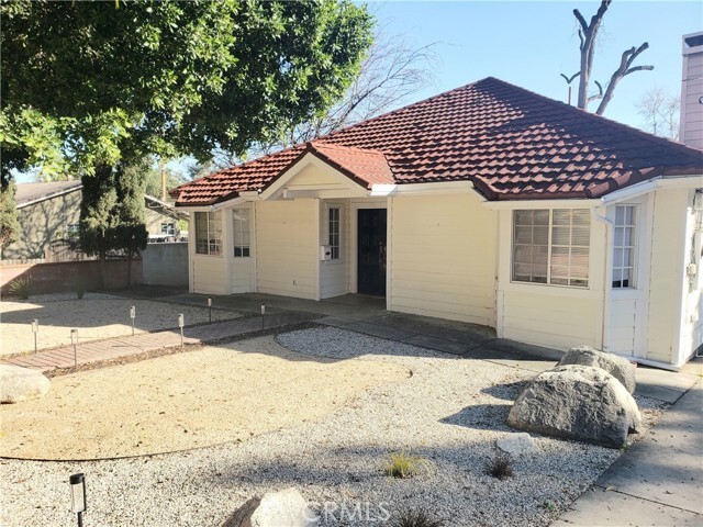 Foto principal - 148 W Highland Ave