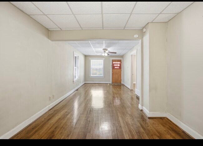 Foto del edificio - 1021 E 23rd Ave