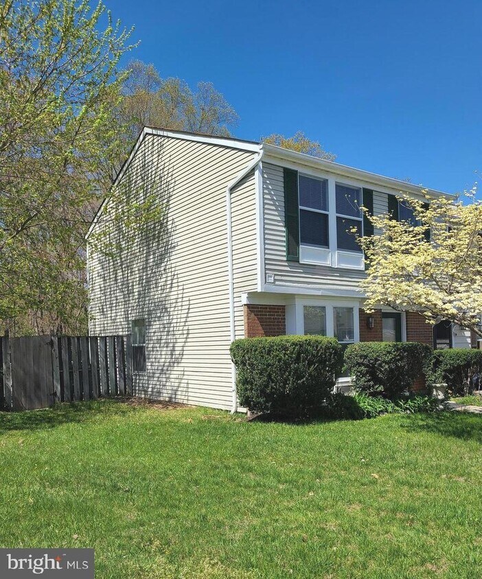 4749 Hersand Ct, Woodbridge, VA 22193 Townhome Rentals in Woodbridge