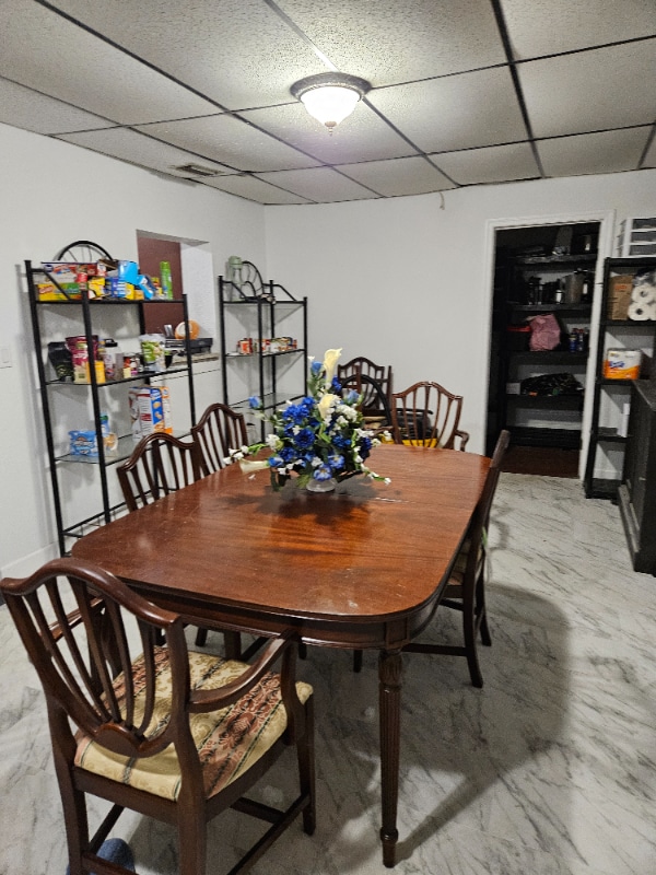 Foto principal - 6925 Dimarco Rd
