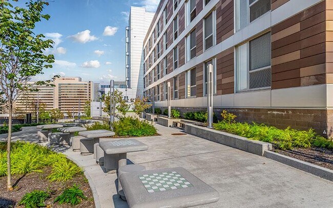 Foto del edificio - 1 Dekalb Ave