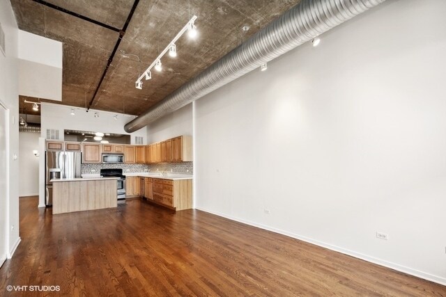 Building Photo - 849 N Franklin St