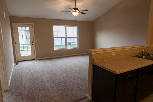 Building Photo - 3616 Chardonnay Ct