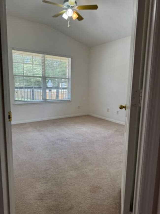 Photo - 842 Ashworth Overlook Dr. #C House