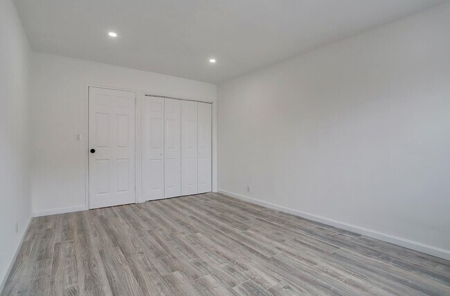 Foto del edificio - 7100 JFK Blvd E