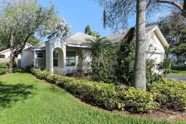Building Photo - 2983 Myrtle Oak Cir