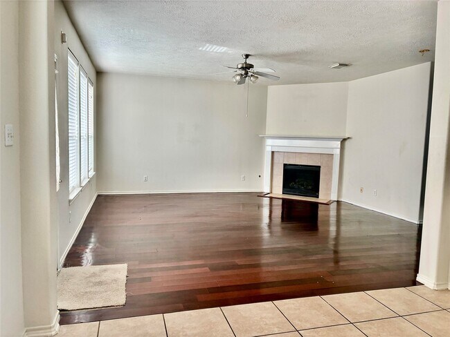 Foto del edificio - 13835 Clear Trail Ln