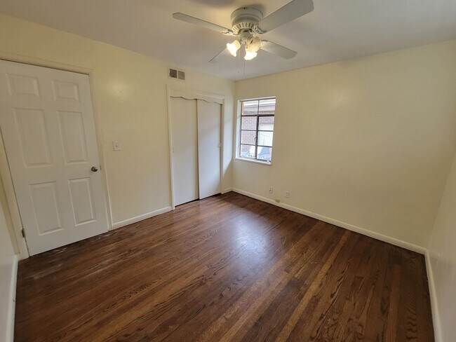 Foto del edificio - 3 bed move in ready!