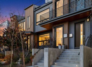 Building Photo - 2483 W Caithness Pl