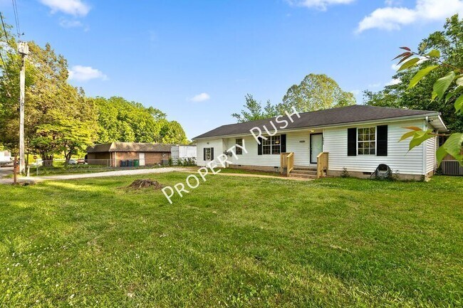 Building Photo - 3404 Frawley St