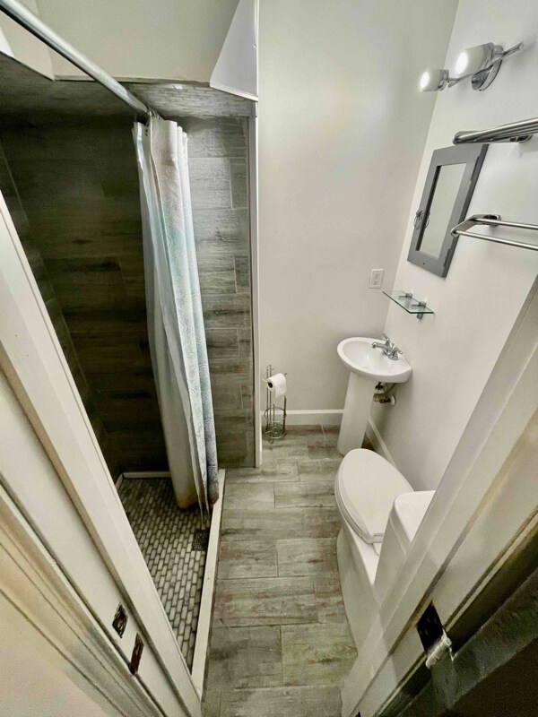 Foto del edificio - 840 E Washington St