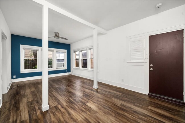 Sala de estar 2 - 4407 Stanford St