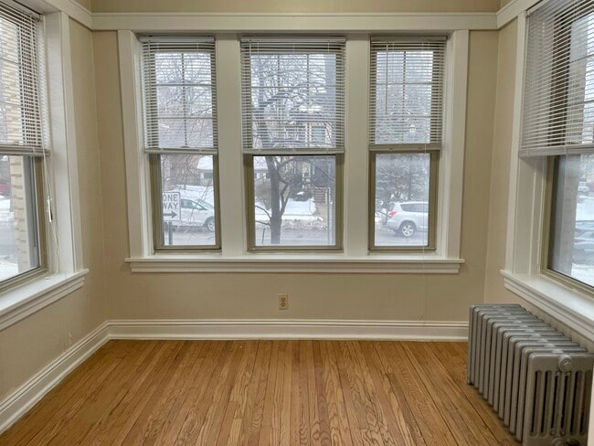 Building Photo - 548 Elmwood Ave