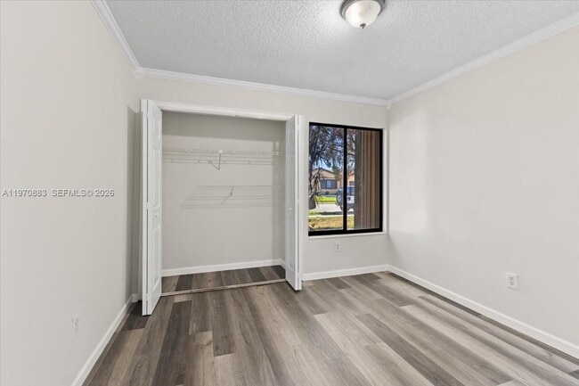 Foto del edificio - 9701 W Daffodil Ln