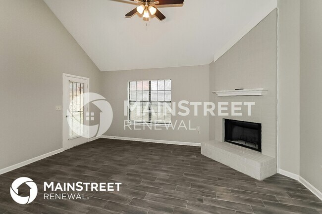 Building Photo - 5429 Kindle Creek Dr