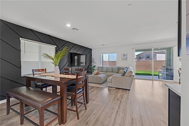 Foto del edificio - 282 Mount Steel Ave