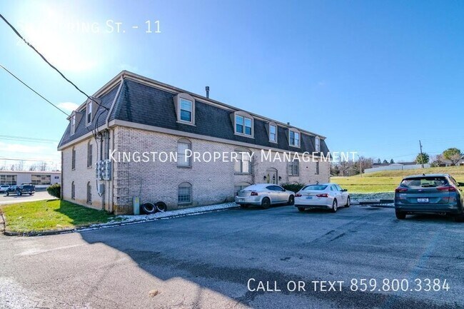 Foto del edificio - MOVE-IN SPECIAL!! Beautiful 2 Bedroom 1 Ba...