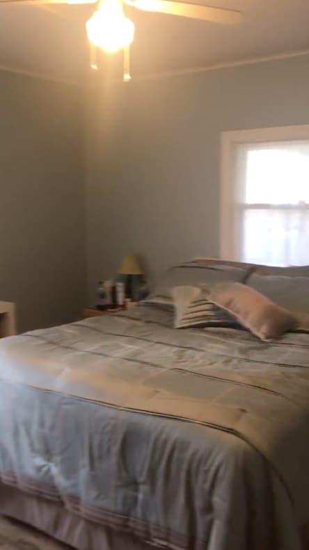 Main bedroom - 7 Shepherd Rd