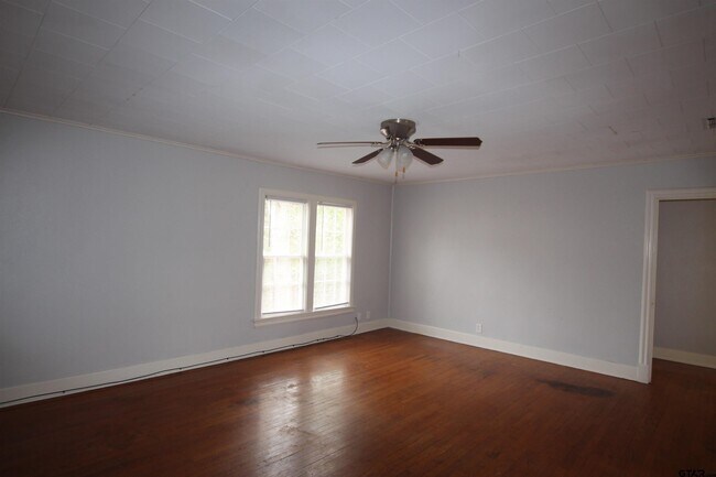 Foto del edificio - 132 Rowland Pl