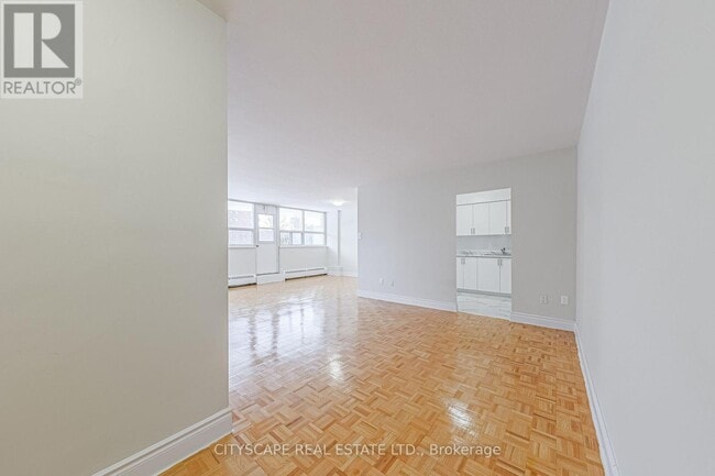 Building Photo - 105-105 Rowena Dr