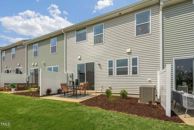 Foto del edificio - 139 Siebold St