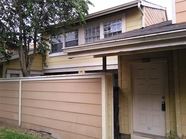 Building Photo - 12208 Copper Tree Pvt Ln