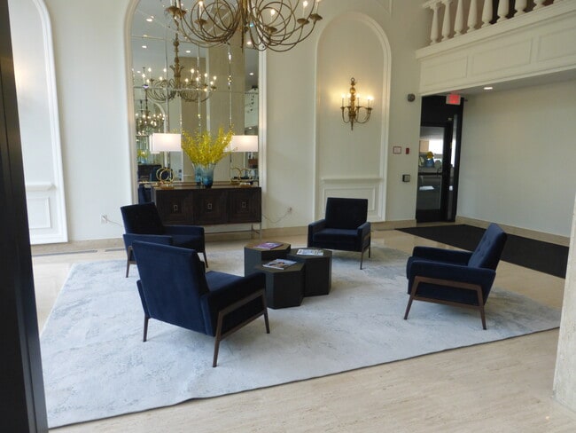 Lobby - 1300 Army Navy Dr