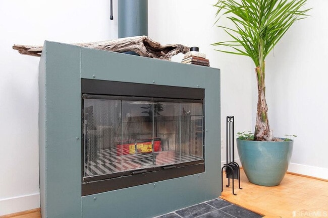 Building Photo - 161 Gilbert St